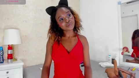 saraacollinss online show from 03-05-25, 12:16