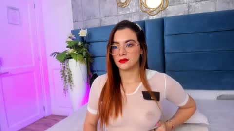 Snapshot of saraalvarezx chatting on 02-02-26, 04:11 Sara Alvarezx online show from 02-02-26, 04:11