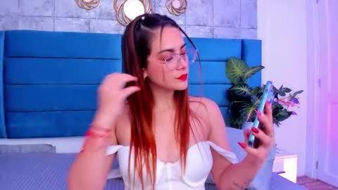 Snapshot of saraalvarezx chatting on 02-27-26, 04:34 Sara Alvarezx online show from 02-27-26, 04:34