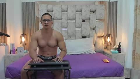 saraANDyoni online show from 12-12-24, 01:06