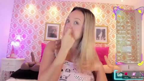 Snapshot of saraavila_ chatting on 05-25-26, 10:10 SaraAvila online show from 05-25-26, 10:10