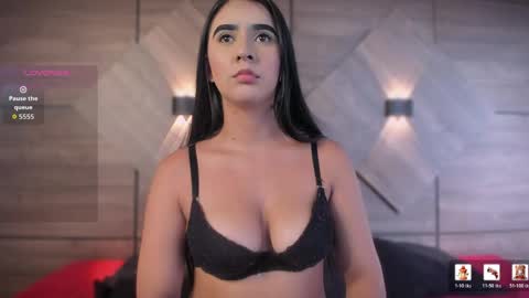 Snapshot of sarabellini chatting on 05-26-26, 11:39 sarabellini online show from 05-26-26, 11:39