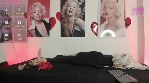 Snapshot of sarabellini chatting on 06-30-26, 10:49 sarabellini online show from 06-30-26, 10:49