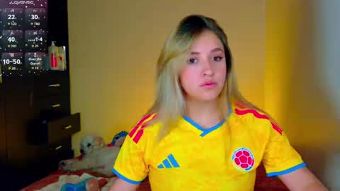 saradiazxxx online show from 07-10-26, 03:22