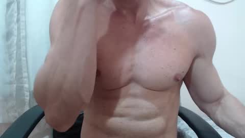 saradorj92 online show from 12-21-25, 02:08