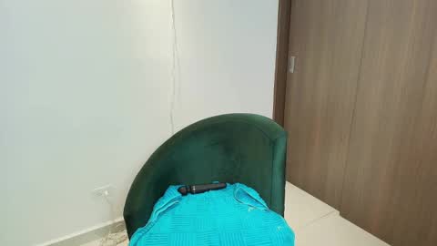 Sara online show from 10-11-25, 03:50