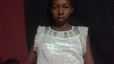 sarah146341 online show from 03-10-25, 03:34