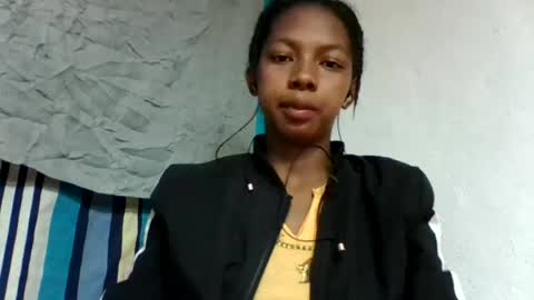 sarah146341 online show from 08-06-26, 05:15