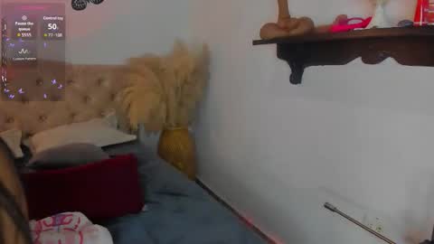 Sarah Valkiria  IG  Sar lanister online show from 12-20-25, 03:35