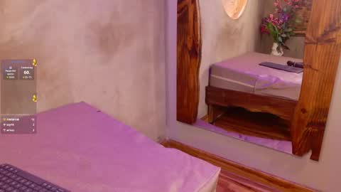 Snapshot of sarah_greyy chatting on 04-23-26, 12:29 sarah_greyy online show from 04-23-26, 12:29