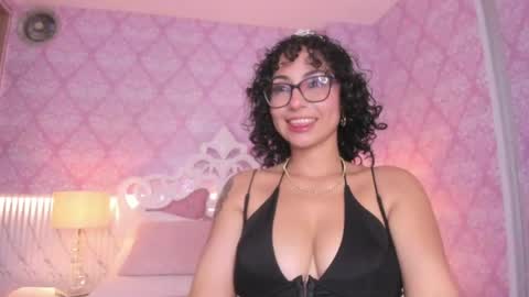 Snapshot of sarah_sluty chatting on 05-01-26, 03:44 Sarah online show from 05-01-26, 03:44