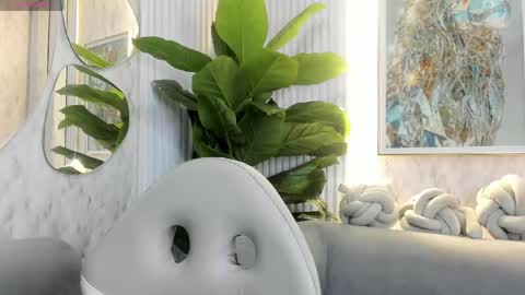 Snapshot of sarah_sluty chatting on 05-12-26, 02:08 Sarah online show from 05-12-26, 02:08