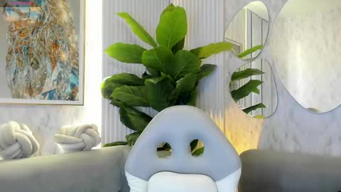 Snapshot of sarah_sluty chatting on 05-30-26, 01:14 Sarah online show from 05-30-26, 01:14