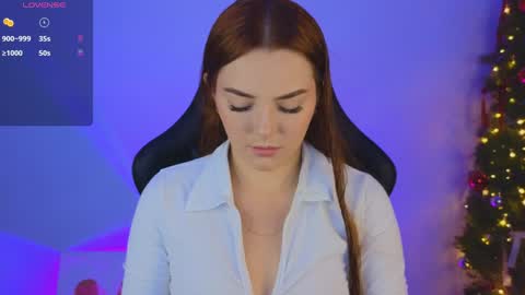 Snapshot of sarah_swtt chatting on 12-29-24, 03:33 - next broadcast 28 nov 7 pm Col online show from 12-29-24, 03:33