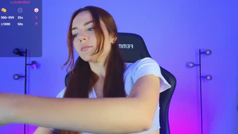 Snapshot of sarah_swtt chatting on 01-19-25, 03:39 - next broadcast 28 nov 7 pm Col online show from 01-19-25, 03:39