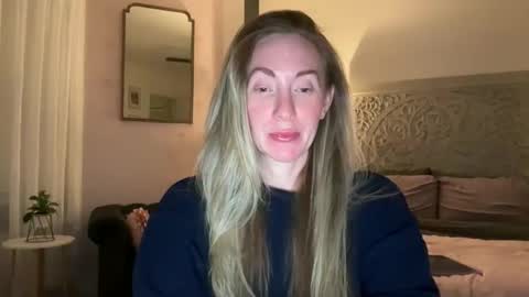 Sarah online show from 06-06-26, 06:40