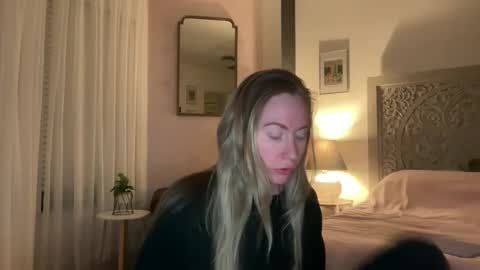 Sarah online show from 06-10-26, 04:56