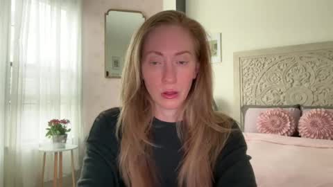 Sarah online show from 08-04-26, 07:49