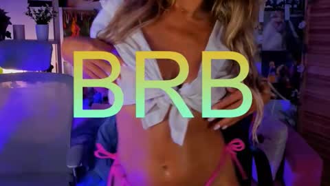 Divine Sarah NONUDE model online show from 10-24-25, 11:39