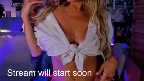 Divine Sarah NONUDE model online show from 11-10-25, 11:20