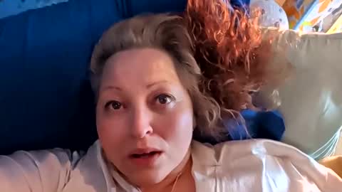 Snapshot of sarahhstarr chatting on 05-29-26, 02:53 MamaStarr online show from 05-29-26, 02:53