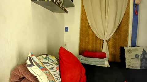 Snapshot of sarahjey chatting on 06-16-26, 02:52 SARAHJEY online show from 06-16-26, 02:52