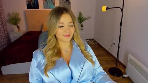 Sarah online show from 01-17-25, 12:10