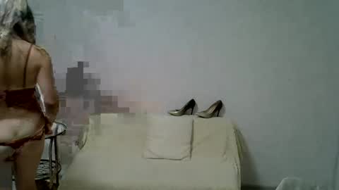 Snapshot of sarahphelps chatting on 06-20-26, 10:01 sarahphelps online show from 06-20-26, 10:01
