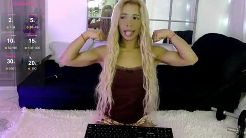 Snapshot of sarahraiynex chatting on 05-23-26, 04:29 sarahraiynex online show from 05-23-26, 04:29