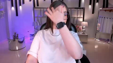 Sarah Rhodes online show from 04-17-26, 12:41