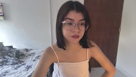 Sarah  online show from 09-21-25, 03:35