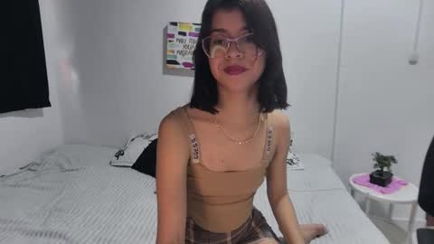 Sarah  online show from 10-20-25, 06:41