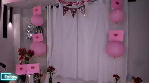 Snapshot of sarahyates chatting on 02-14-26, 04:20 Sarah independent model online show from 02-14-26, 04:20