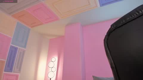 Snapshot of sarahyates chatting on 04-28-26, 05:34 Sarah independent model online show from 04-28-26, 05:34