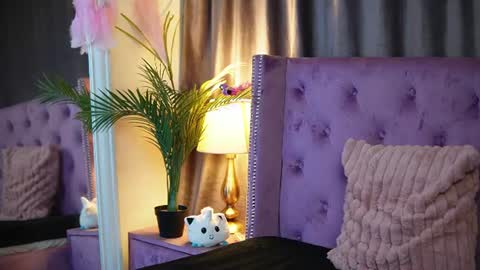 Snapshot of saraiangel chatting on 07-19-26, 11:52 Sarai online show from 07-19-26, 11:52