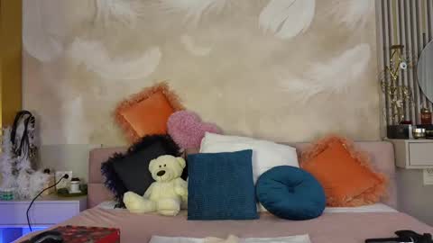Snapshot of sarajennyfer chatting on 05-02-26, 05:01 Jenny online show from 05-02-26, 05:01