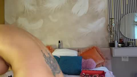 Snapshot of sarajennyfer chatting on 05-05-26, 03:47 Jenny online show from 05-05-26, 03:47