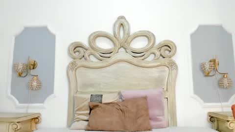 Snapshot of saralloyd chatting on 12-29-24, 02:10 Sara online show from 12-29-24, 02:10