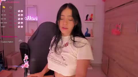 saraowens online show from 06-19-26, 08:34