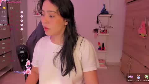 Snapshot of saraowens1 chatting on 07-07-26, 11:58 saraowens online show from 07-07-26, 11:58