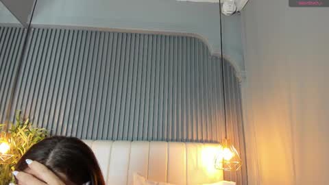 Sara   online show from 11-19-25, 10:32