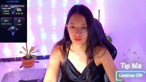Snapshot of sarasavaagee chatting on 04-24-26, 12:51 Sara online show from 04-24-26, 12:51
