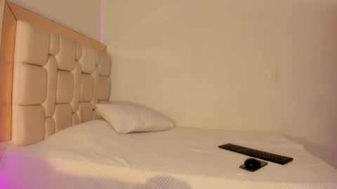 Snapshot of saratorresxx chatting on 02-26-25, 03:08 Sara online show from 02-26-25, 03:08