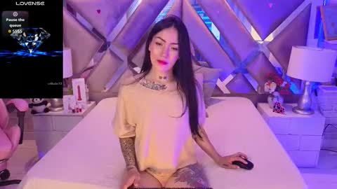 Snapshot of saratorresxx chatting on 02-25-26, 03:32 Sara online show from 02-25-26, 03:32