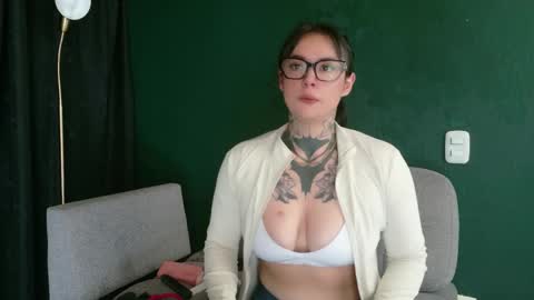 Sara Herrera online show from 05-24-26, 07:52
