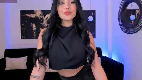Snapshot of sarawinstone_ chatting on 02-12-25, 08:07 Sara Winstone online show from 02-12-25, 08:07