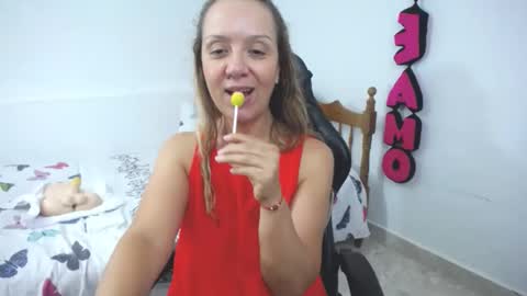 saray1221 online show from 12-22-24, 10:04