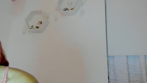 Saray  online show from 11-14-25, 11:24