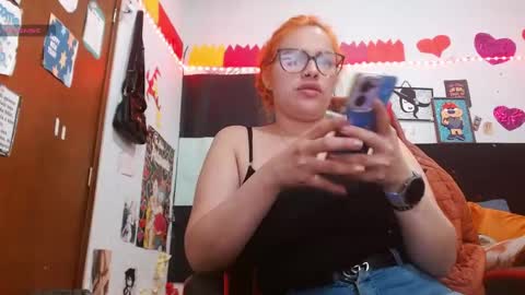 Snapshot of saray_extrovert1 chatting on 06-02-26, 03:08 Sara Jimenez online show from 06-02-26, 03:08