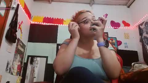 Snapshot of saray_extrovert1 chatting on 06-26-26, 02:38 Sara Jimenez online show from 06-26-26, 02:38
